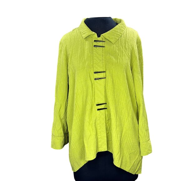 Habitat Lime Green Textured Blouse Size L With Button Loop Closures & Collar - Picture 1 of 11